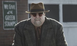 John Goodman en el papel de Roland Turner (Foto: Alison Rosa © 2012 Large Strange Trip)